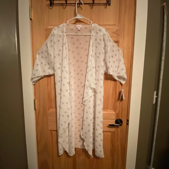 White and grey star pattern Shirley kimono - Picture 2 of 4